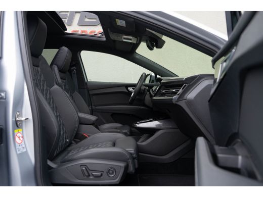 Audi Q4 Sportback e-tron 40 / 2x S-line/ Virtual Cockpit Plus/ Adaptive Cruise Control/ Panoramadak/ 150kW (204PK) ActivLease financial lease