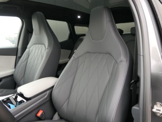 Ford Explorer Premium Extended Range RWD 77 kWh | Panoramadak | Massage | 360 Camera | Matrix-LED | Stoelverwar... ActivLease financial lease