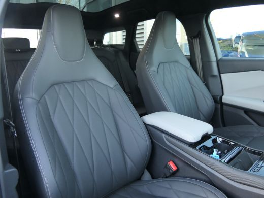 Ford Explorer Premium Extended Range RWD 77 kWh | Panoramadak | Massage | 360 Camera | Matrix-LED | Stoelverwar... ActivLease financial lease