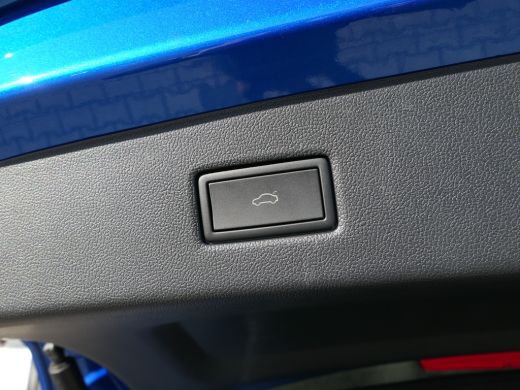 Ford Explorer Premium Extended Range RWD 77 kWh | Panoramadak | Matrix-LED | 360 Camera | Head-Up ActivLease financial lease