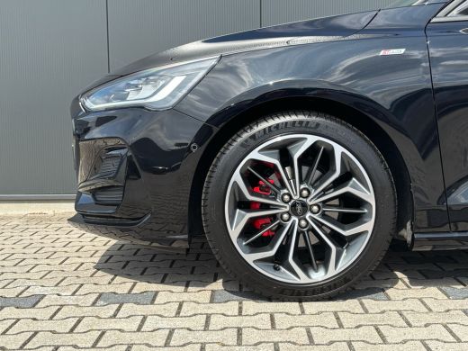 Ford FOCUS Wagon Ford 1.0 EcoBoost Hybrid ST Line X | Camera | Digitaal Dashboard | 18 Inch | Winterpack | Adaptiv... ActivLease financial lease
