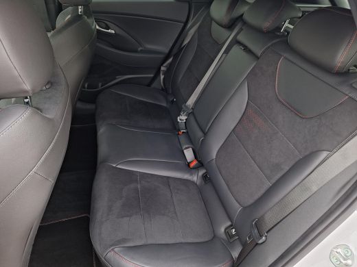 Hyundai i30 Wagon 1.5 T-GDi MHEV N Line | Achteruitrijcamera | Stoel/stuurverwarming | Stoelgeheugen | Half l... ActivLease financial lease