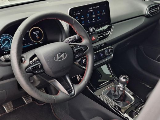 Hyundai i30 Wagon 1.5 T-GDi MHEV N Line | Achteruitrijcamera | Stoel/stuurverwarming | Stoelgeheugen | Half l... ActivLease financial lease