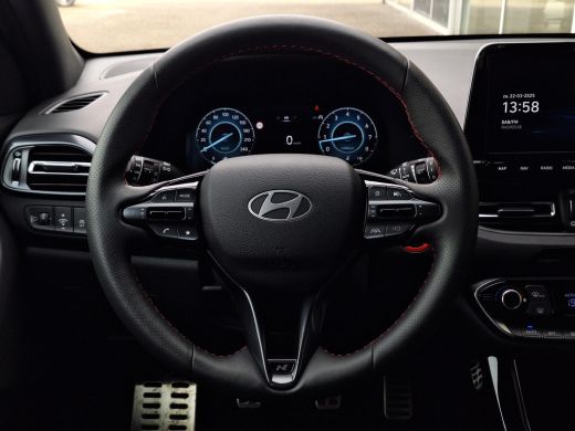 Hyundai i30 Wagon 1.5 T-GDi MHEV N Line | Achteruitrijcamera | Stoel/stuurverwarming | Stoelgeheugen | Half l... ActivLease financial lease