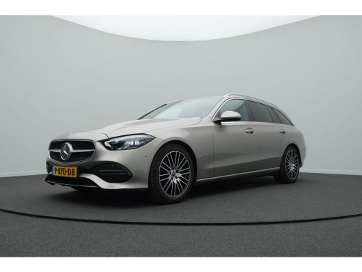 Mercedes C-Klasse Estate 200 Launch Edition Luxury Line Burmester | AMG | Achteruitrijcamera | Airco (automatisch) ... Mercedes C-Klasse Estate 200 Launch Edition Luxury Line Burmester | AMG | Achteruitrijcamera | Airco (automatisch) ...