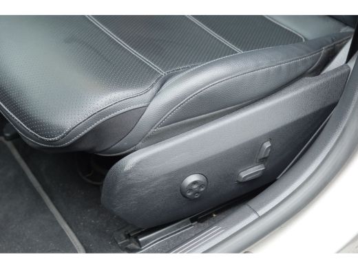 Mercedes C-Klasse Estate 200 Launch Edition Luxury Line Burmester | AMG | Achteruitrijcamera | Airco (automatisch) ... ActivLease financial lease
