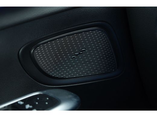 Mercedes C-Klasse Estate 200 Launch Edition Luxury Line Burmester | AMG | Achteruitrijcamera | Airco (automatisch) ... ActivLease financial lease