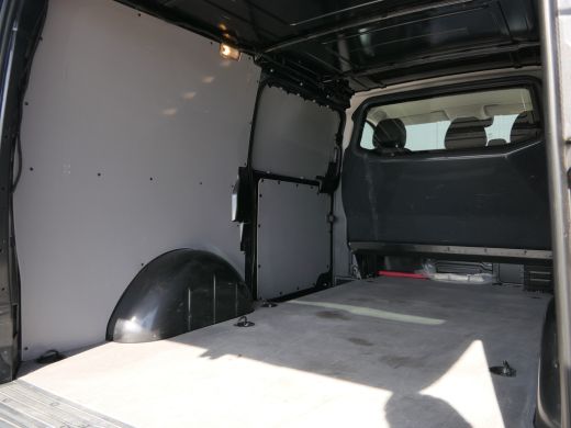 Mercedes eVito Mercedes-Benz Lang 66 kWh | Lichtmetalen Velgen | Camera | Stoelverwarming | 3-Zits | Dodehoek De... ActivLease financial lease