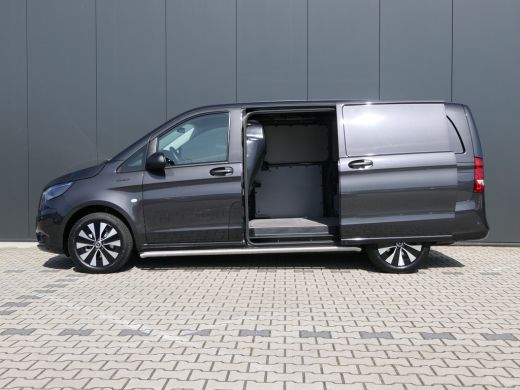 Mercedes eVito Mercedes-Benz Lang 66 kWh | Lichtmetalen Velgen | Camera | Stoelverwarming | 3-Zits | Dodehoek De... ActivLease financial lease