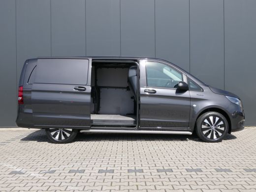 Mercedes eVito Mercedes-Benz Lang 66 kWh | Lichtmetalen Velgen | Camera | Stoelverwarming | 3-Zits | Dodehoek De... ActivLease financial lease