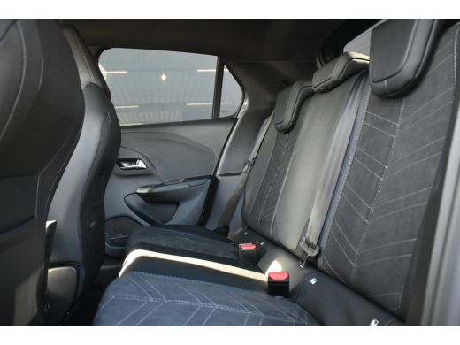 Opel Corsa Electric Opel Long Range GS 51 kWh | DEMO-DEAL! | Massagestoelen | Navigatie | Achteruitrijcamera | Alcant... ActivLease financial lease