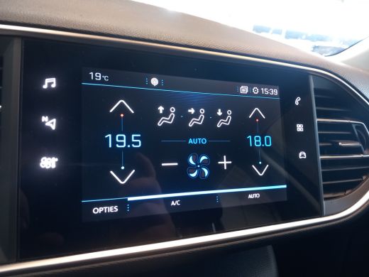 Peugeot 308 SW Peugeot 1.2 PureTech Blue Lease Active | Achteruitrijcamera | Navigatiesysteem full map | Park... ActivLease financial lease