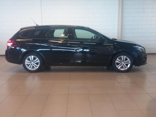 Peugeot 308 SW Peugeot 1.2 PureTech Blue Lease Active | Achteruitrijcamera | Navigatiesysteem full map | Park... ActivLease financial lease