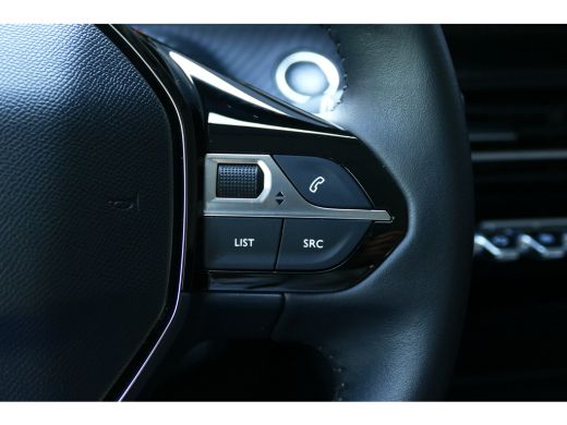 Peugeot e-208 Peugeot EV 136PK 50KWH 5-DRS ACTIVE AUTOMAAT / NAVI / LED / CLIMA / DAB+ / BLUETOOTH / CRUISECONT... ActivLease financial lease