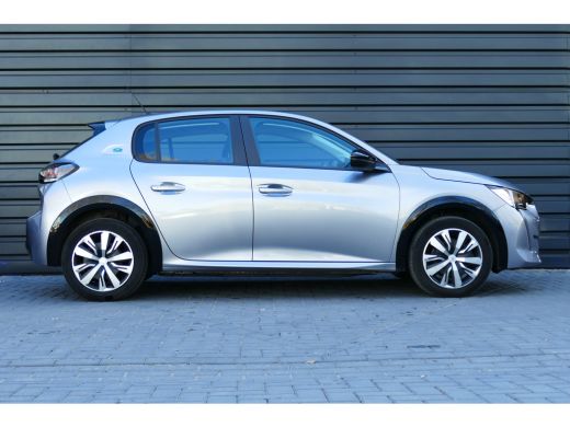 Peugeot e-208 Peugeot EV 136PK 50KWH 5-DRS ACTIVE AUTOMAAT / NAVI / LED / CLIMA / DAB+ / BLUETOOTH / CRUISECONT... ActivLease financial lease