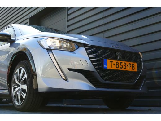 Peugeot e-208 Peugeot EV 136PK 50KWH 5-DRS ACTIVE AUTOMAAT / NAVI / LED / CLIMA / DAB+ / BLUETOOTH / CRUISECONT... ActivLease financial lease