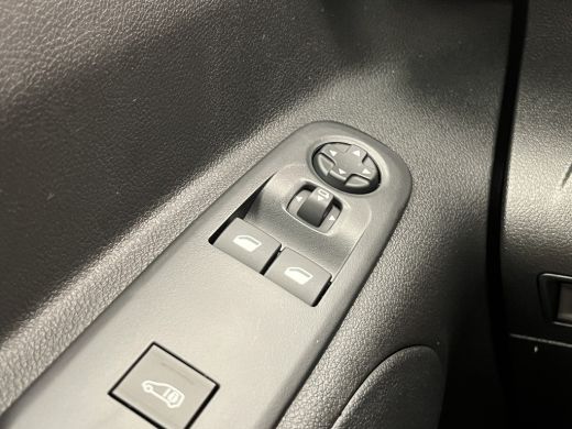 Peugeot Partner 1.5 BlueHDi 100 S&S L1 | Achteruitrijcamera | Airco | Cruise control ActivLease financial lease
