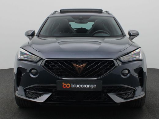 Seat Formentor 1.4 e-Hybrid VZ Performance 245PK DSG supersport-stuur, kuipstoelen, elektrische achterklep, trek... ActivLease financial lease