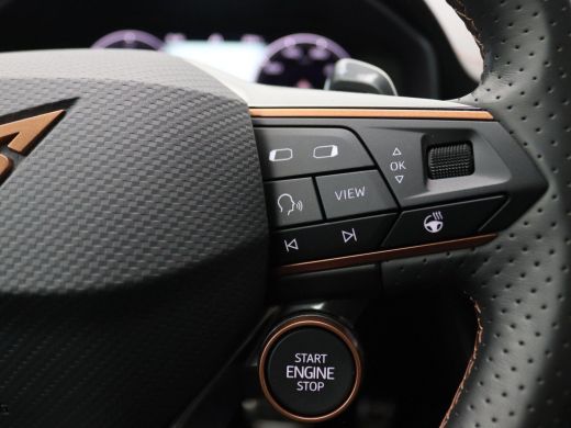 Seat Formentor 1.4 e-Hybrid VZ Performance 245PK DSG supersport-stuur, kuipstoelen, elektrische achterklep, trek... ActivLease financial lease