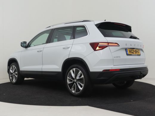 Skoda Karoq 1.5 TSI 150PK ACT Business Edition Plus AUT/DSG | Panorama Dak | Trekhaak (1500KG) | Ledere Bekle... ActivLease financial lease