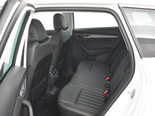 Skoda Karoq 1.5 TSI 150PK ACT Business Edition Plus AUT/DSG | Panorama Dak | Trekhaak (1500KG) | Ledere Bekle... ActivLease financial lease