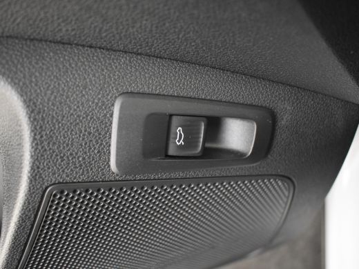 Skoda Karoq 1.5 TSI 150PK ACT Business Edition Plus AUT/DSG | Panorama Dak | Trekhaak (1500KG) | Ledere Bekle... ActivLease financial lease
