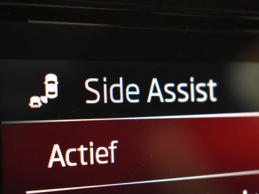 Skoda Karoq 1.5 TSI ACT 150pk Sportline Business | 100% Dealeronderhouden | 1ste eigenaar | Panorama-dak | Cr... ActivLease financial lease