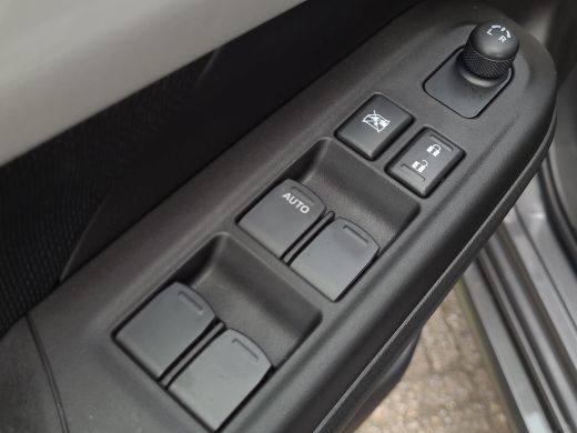 Suzuki Swift 1.2 Select Smart Hybrid ActivLease financial lease