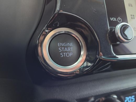 Toyota Hilux 2.4 D-4D Double Cab Professional Van | Grijs Kenteken | Direct Leverbaar | ActivLease financial lease