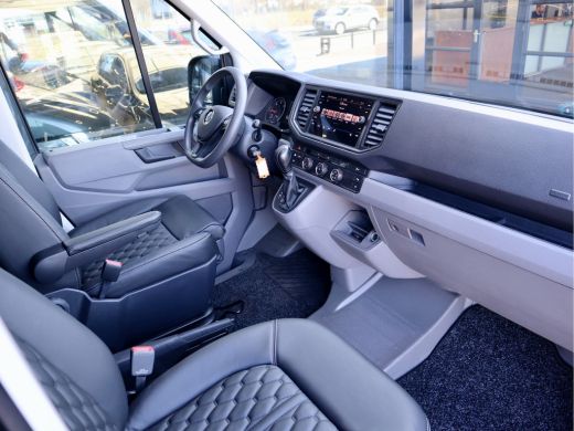 Volkswagen Crafter 35 2.0 TDI L3H3 AUTOMAAT ActivLease financial lease