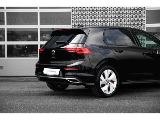 Volkswagen Golf 1.4 eHybrid GTE 245pk | Keyless | Achteruitrijcamera | Carplay | Navigatie ActivLease financial lease
