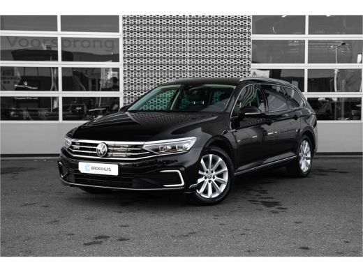 Volkswagen Passat Variant 1.4 TSI PHEV GTE Business | Vol Leder | Zwenkbare Trekhaak| Winterpakket | Carplay Volkswagen Passat Variant 1.4 TSI PHEV GTE Business | Vol Leder | Zwenkbare Trekhaak| Winterpakket | Carplay