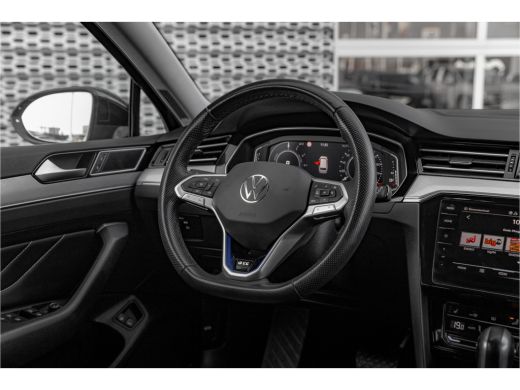 Volkswagen Passat Variant 1.4 TSI PHEV GTE Business | Vol Leder | Zwenkbare Trekhaak| Winterpakket | Carplay ActivLease financial lease