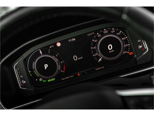 Volkswagen Passat Variant 1.4 TSI PHEV GTE Business | Vol Leder | Zwenkbare Trekhaak| Winterpakket | Carplay ActivLease financial lease