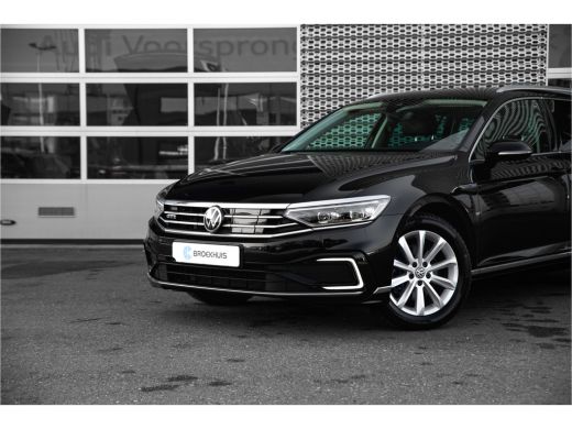 Volkswagen Passat Variant 1.4 TSI PHEV GTE Business | Vol Leder | Zwenkbare Trekhaak| Winterpakket | Carplay ActivLease financial lease