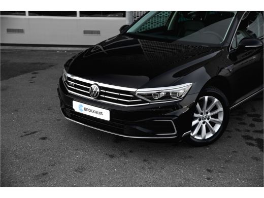 Volkswagen Passat Variant 1.4 TSI PHEV GTE Business | Vol Leder | Zwenkbare Trekhaak| Winterpakket | Carplay ActivLease financial lease