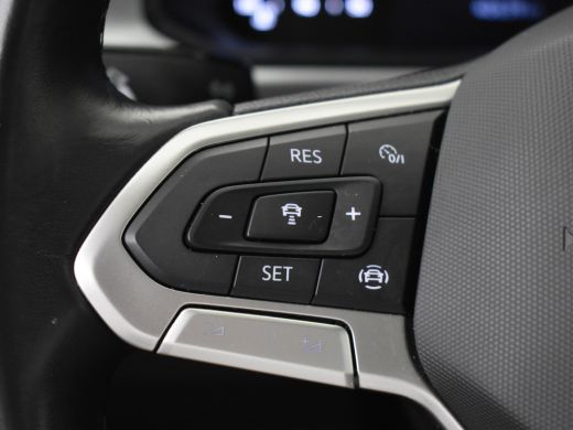 Volkswagen T-Roc 1.0 TSI Life 111pk | 1e eigenaar | Adaptief cruise control | Navigatie via app | Park assist | Ap... ActivLease financial lease