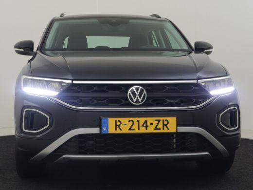 Volkswagen T-Roc 1.0 TSI Life 111pk | 1e eigenaar | Adaptief cruise control | Navigatie via app | Park assist | Ap... ActivLease financial lease