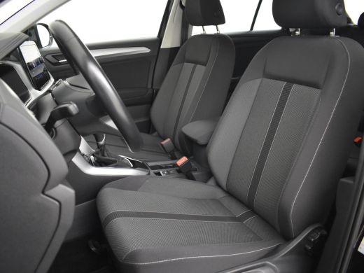 Volkswagen T-Roc 1.0 TSI Life 111pk | 1e eigenaar | Adaptief cruise control | Navigatie via app | Park assist | Ap... ActivLease financial lease