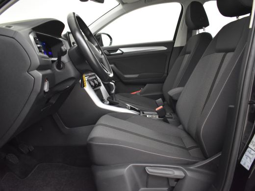 Volkswagen T-Roc 1.0 TSI Life 111pk | 1e eigenaar | Adaptief cruise control | Navigatie via app | Park assist | Ap... ActivLease financial lease