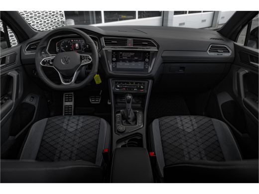 Volkswagen Tiguan 2.0TSi 190pk 4-Motion | R-line | Panorama dak | Navi | Trekhaak | ActivLease financial lease