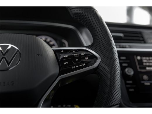 Volkswagen Tiguan 2.0TSi 190pk 4-Motion | R-line | Panorama dak | Navi | Trekhaak | ActivLease financial lease
