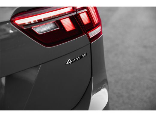 Volkswagen Tiguan 2.0TSi 190pk 4-Motion | R-line | Panorama dak | Navi | Trekhaak | ActivLease financial lease