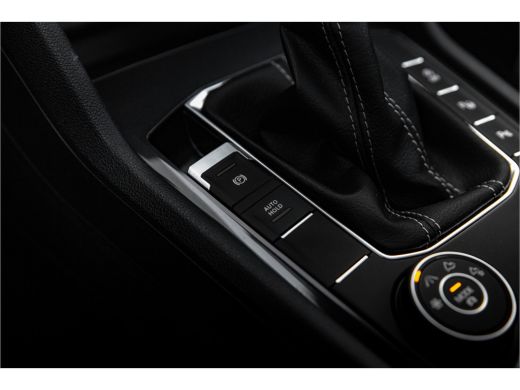 Volkswagen Tiguan 2.0TSi 190pk 4-Motion | R-line | Panorama dak | Navi | Trekhaak | ActivLease financial lease