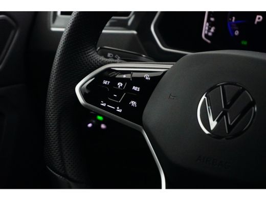 Volkswagen Tiguan Allspace 2.0 TSI 190PK DSG-7 4Motion 7P R-Line | TREKHAAK | CAMERA | NAVIGATIE ActivLease financial lease