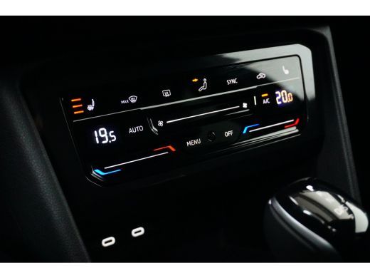 Volkswagen Tiguan Allspace 2.0 TSI 190PK DSG-7 4Motion 7P R-Line | TREKHAAK | CAMERA | NAVIGATIE ActivLease financial lease