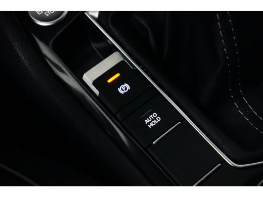 Volkswagen Tiguan Allspace 2.0 TSI 190PK DSG-7 4Motion 7P R-Line | TREKHAAK | CAMERA | NAVIGATIE ActivLease financial lease