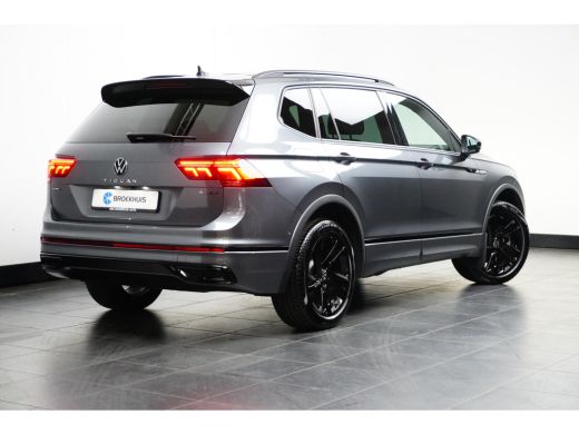 Volkswagen Tiguan Allspace 2.0 TSI 190PK DSG-7 4Motion 7P R-Line | TREKHAAK | CAMERA | NAVIGATIE ActivLease financial lease