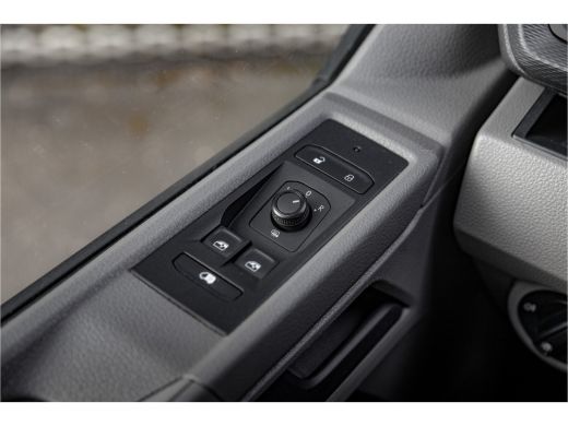 Volkswagen Transporter | 2021 | Led | Bijrijdersbank | App Connect | Navi By App | Euro 6 ActivLease financial lease