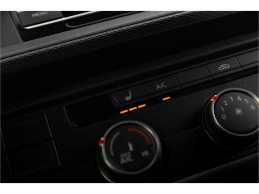 Volkswagen Transporter | 2021 | Led | Bijrijdersbank | App Connect | Navi By App | Euro 6 ActivLease financial lease